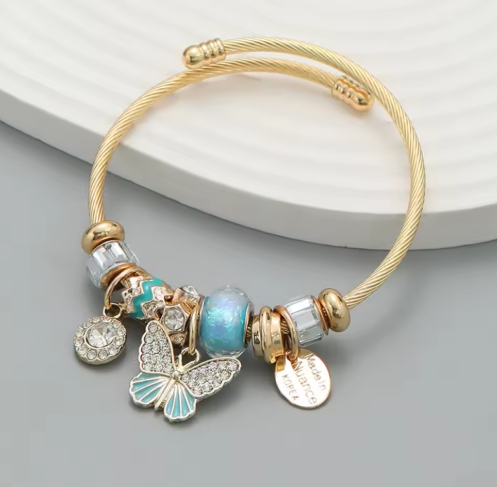 💎 Bracelet d'amour charms perlés