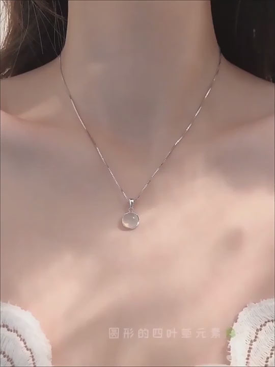 Pendentif en pierre de lune